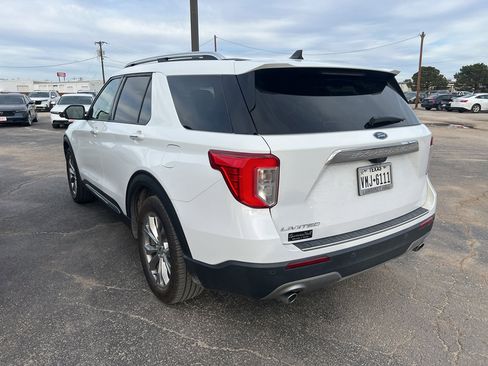 Used 2022 Ford Explorer Limited w/ Equipment Group 301A image 4