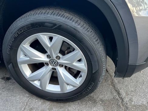 Used 2019 Volkswagen Atlas SE w/ Towing Package image 37