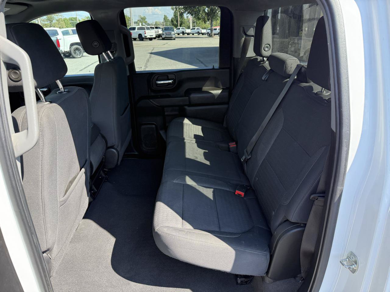 Used 2023 Chevrolet Silverado 2500 LT AWD/4WD image 11
