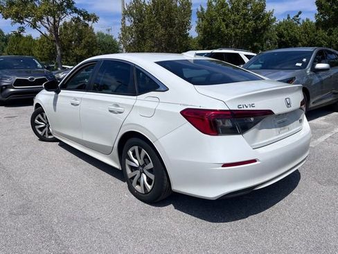Used 2023 Honda Civic LX image 3