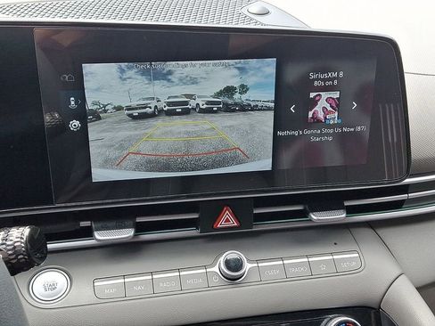 Used 2024 Hyundai Elantra SEL FWD image 20