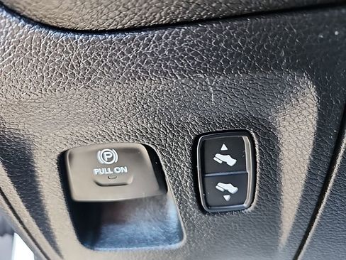 Certified 2024 RAM 1500 Big Horn image 17