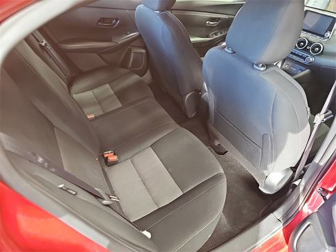 Used 2024 Nissan Sentra SV image 11