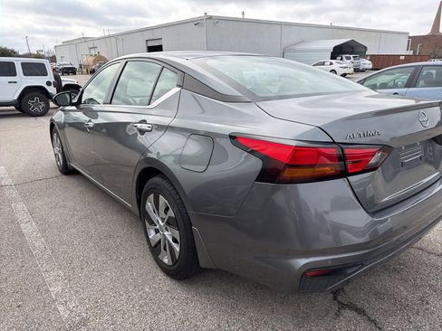 Used 2023 Nissan Altima 2.5 S image 6