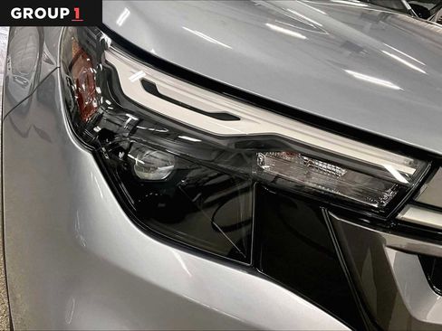 Used 2025 Subaru Forester Premium image 27