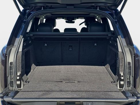 New 2026 Land Rover Range Rover SE image 12