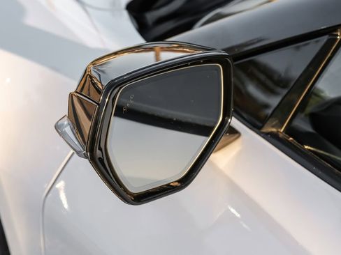 Used 2022 Chevrolet Corvette Stingray Premium Conv w/ Z51 Performance Package image 41