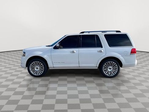 Used 2015 Lincoln Navigator 4WD image 5