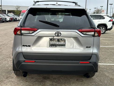 New 2025 Toyota RAV4 XLE image 7