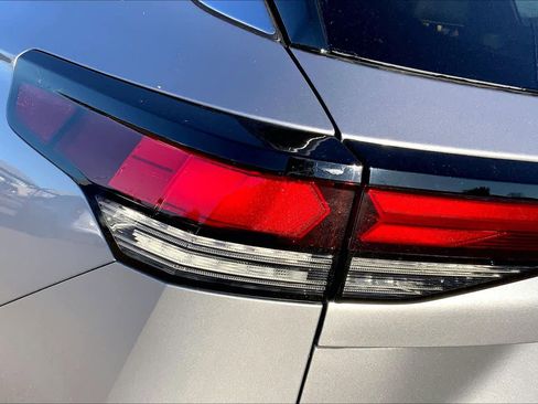 New 2026 Volkswagen Tiguan SE AWD/4WD image 14