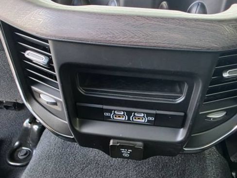 Used 2025 RAM 2500 Laramie w/ Night Edition AWD/4WD image 11