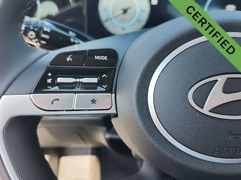 Used 2025 Hyundai Elantra SEL FWD image 28