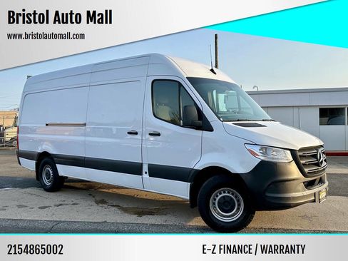 Used 2023 Mercedes-Benz Sprinter 2500 image 2
