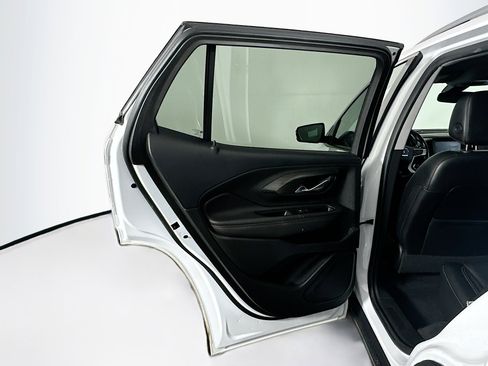 Used 2020 GMC Terrain SLT image 26