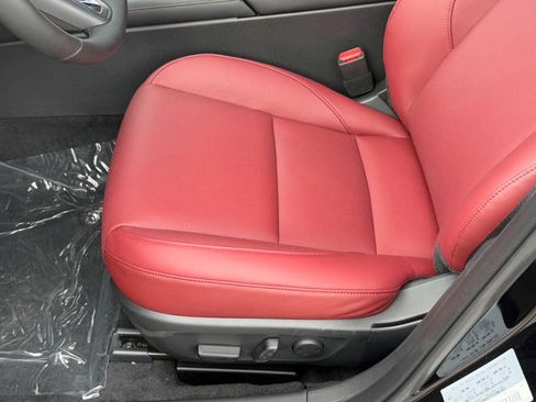 New 2026 MAZDA MAZDA3 Hatchback w/Premium Plus Pkg image 15