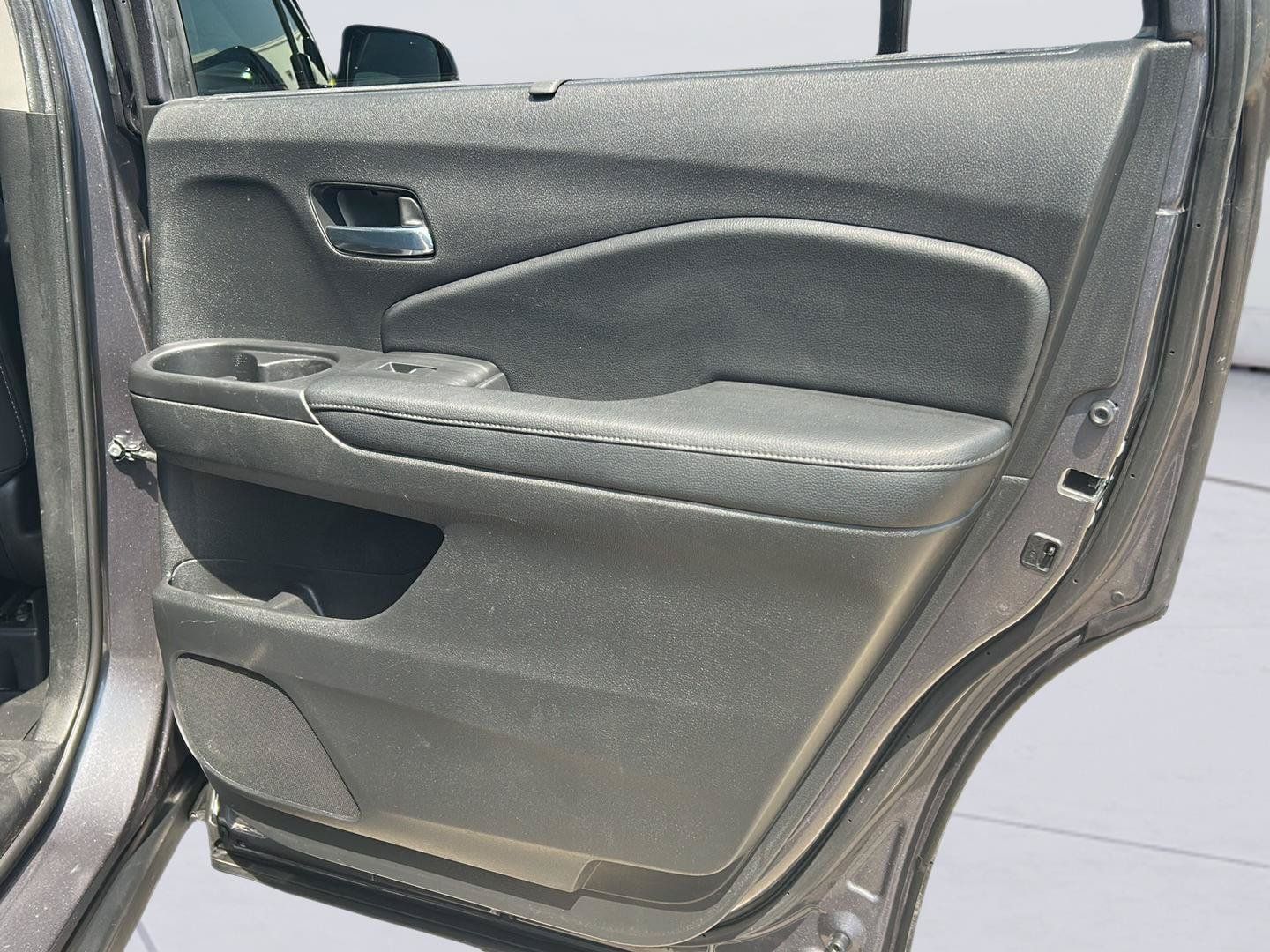 Used 2019 Honda Pilot Elite image 24