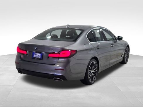 Used 2023 BMW 530e xDrive w/ Premium Package image 21