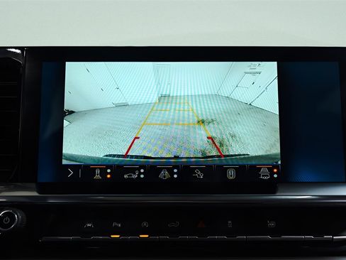 Used 2025 Chevrolet Silverado 1500 High Country w/ Midnight Edition image 16