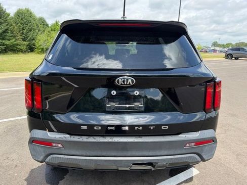 Used 2021 Kia Sorento LX FWD image 7