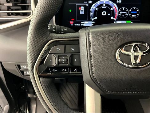 Used 2026 Toyota Tundra Platinum AWD/4WD image 45