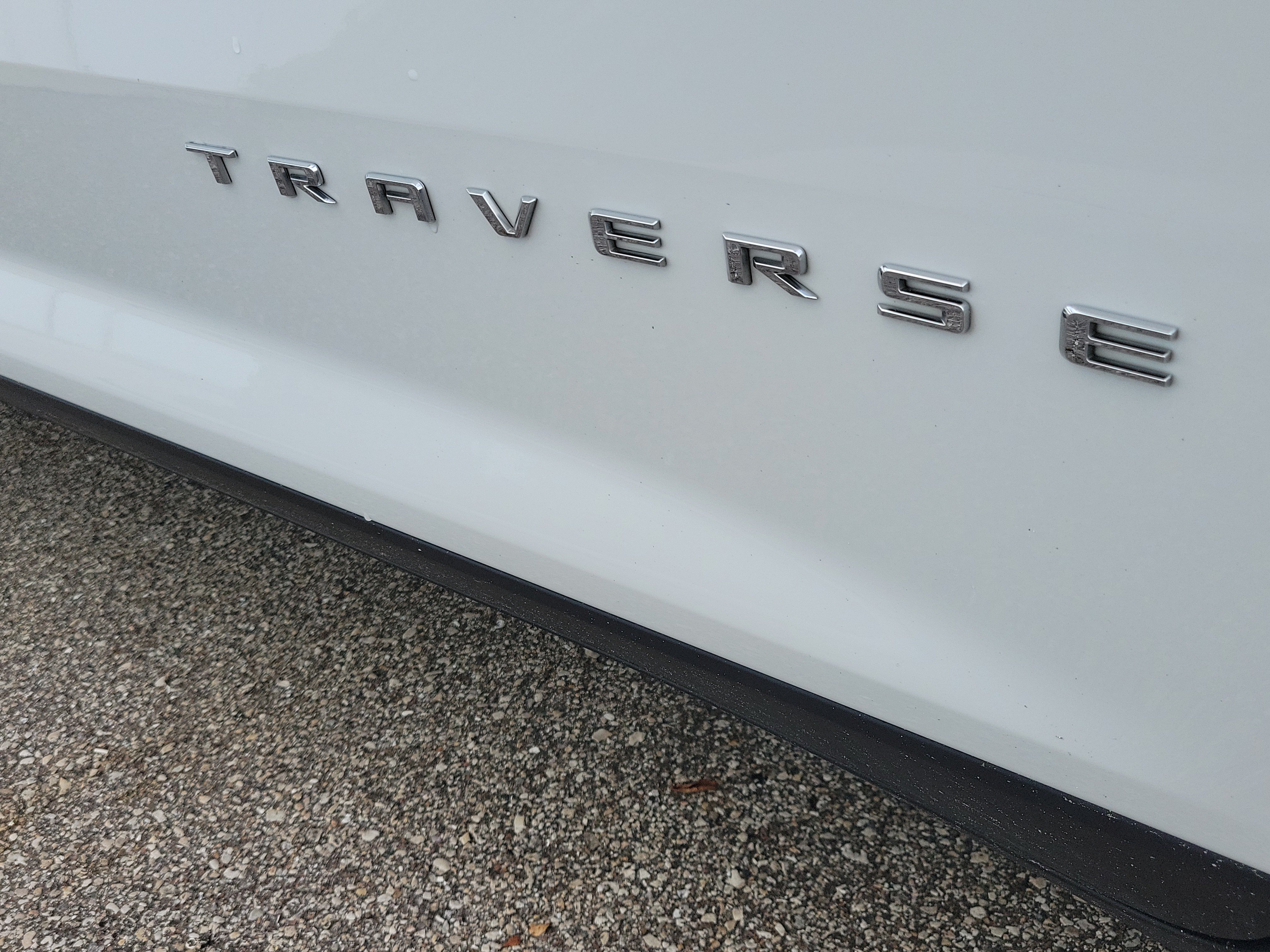 Used 2025 Chevrolet Traverse LT AWD/4WD image 13