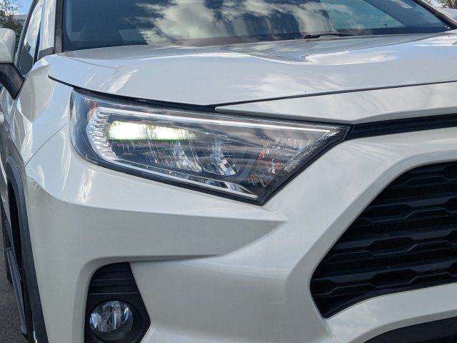 Used 2021 Toyota RAV4 XLE Premium FWD image 11