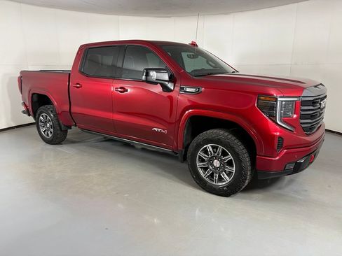 Certified 2024 GMC Sierra 1500 AT4 w/ Technology Package AWD/4WD image 11
