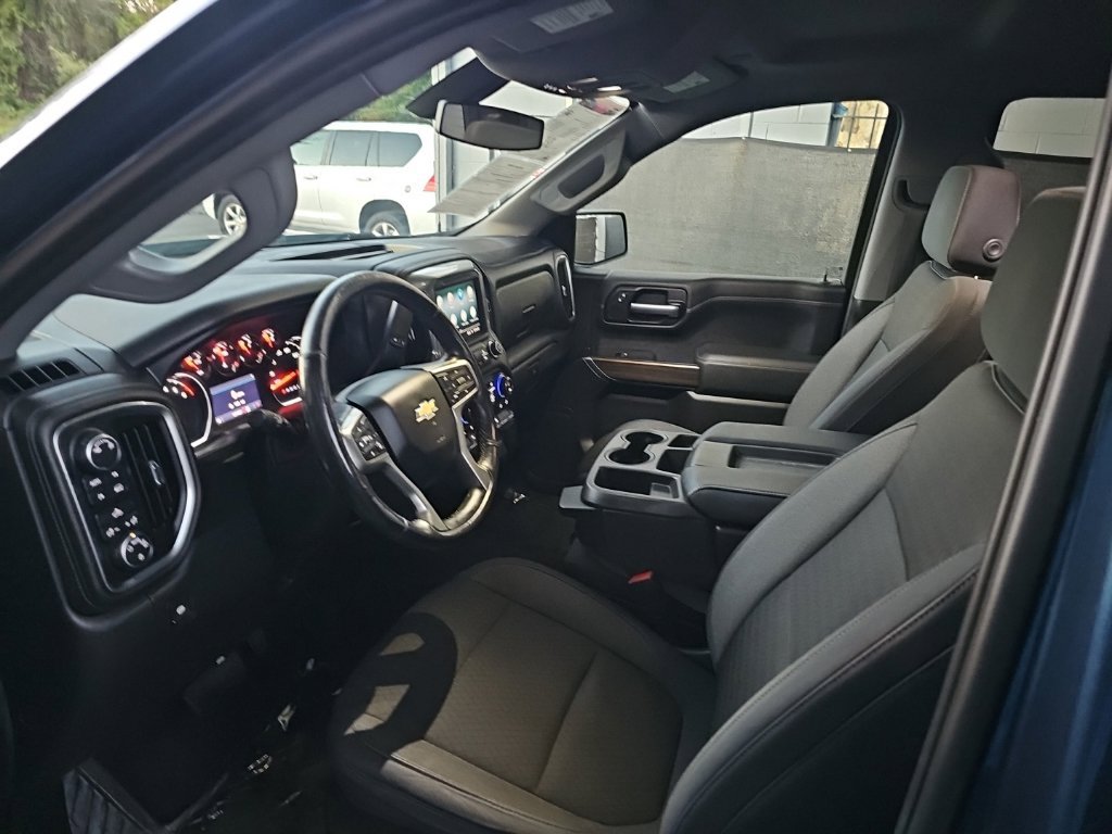 Used 2019 Chevrolet Silverado 1500 LT w/ All-Star Edition AWD/4WD image 31