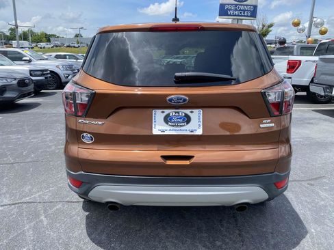 Certified 2017 Ford Escape SE FWD image 6