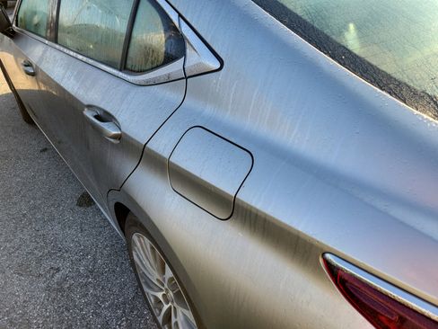 Used 2020 Lexus ES 350 w/ Premium Package image 22