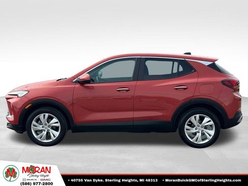 Certified 2024 Buick Encore GX Preferred FWD image 2
