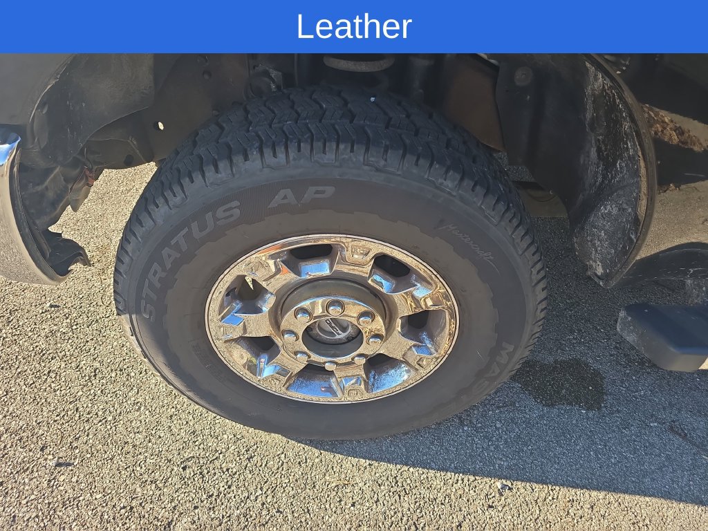 Used 2013 Ford F250 Lariat w/ Chrome Pkg AWD/4WD image 4