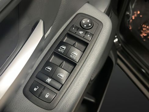 Used 2023 RAM 1500 Big Horn AWD/4WD image 19