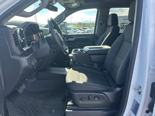 Used 2025 Chevrolet Silverado 2500 LT w/ Convenience Package AWD/4WD image 16