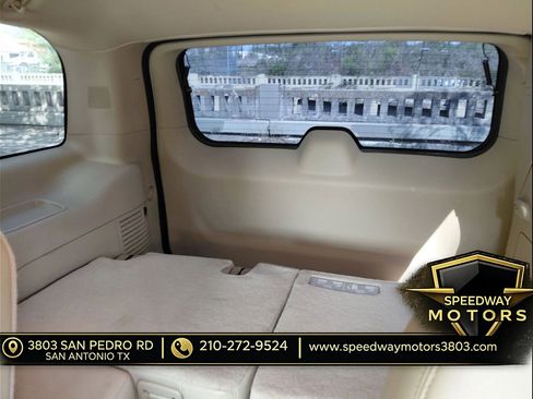Used 2012 Chevrolet Tahoe LTZ RWD image 10
