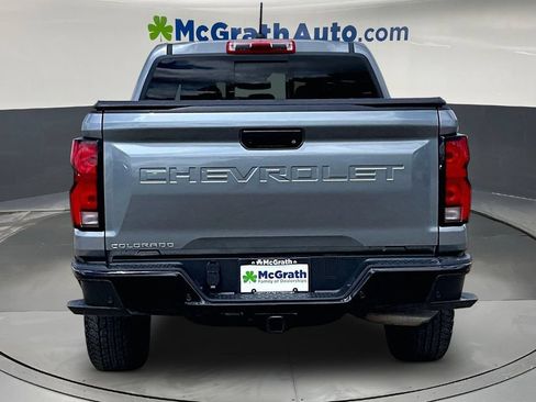 Used 2024 Chevrolet Colorado Z71 w/ Z71 Convenience Package 2 AWD/4WD image 6