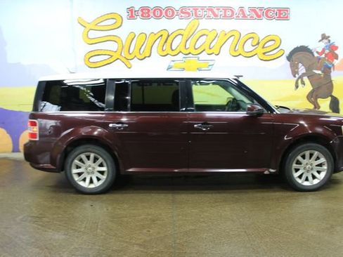 Used 2009 Ford Flex SEL image 1