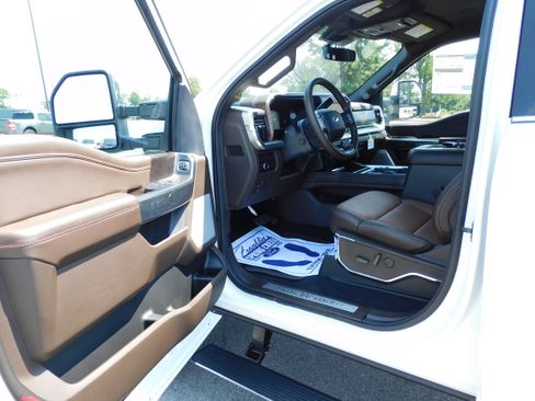 New 2026 Ford F250 King Ranch w/ Tremor Off-Road Package image 10