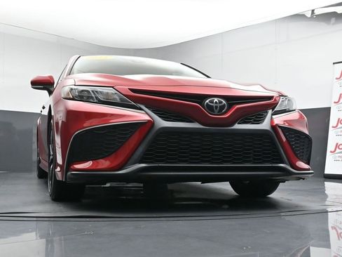 Used 2022 Toyota Camry SE image 35
