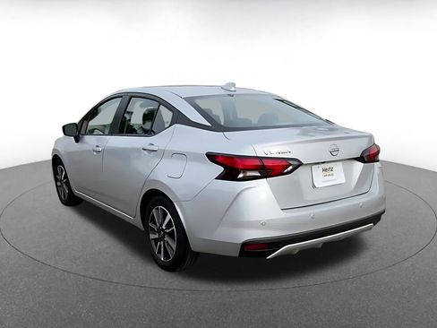 Used 2025 Nissan Versa SV image 10