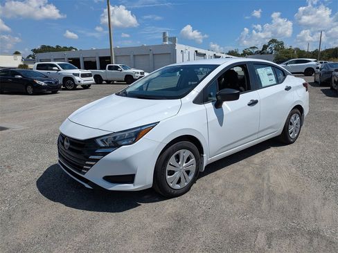 New 2025 Nissan Versa S w/ Trunk Package image 7