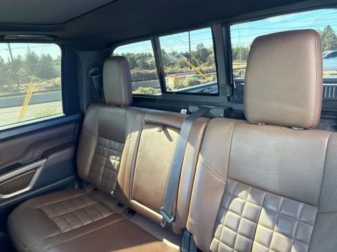 Used 2020 Nissan Titan Platinum Reserve w/ Moonroof Package AWD/4WD image 22