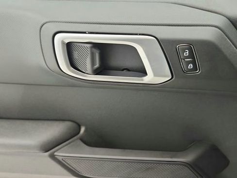 New 2025 Ford Bronco 4-Door image 17