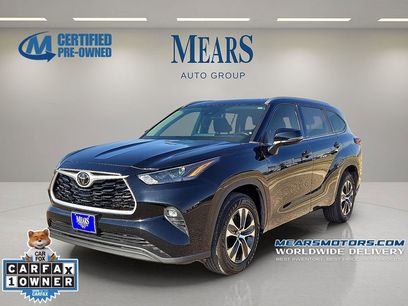 Used 2022 Toyota Highlander XLE