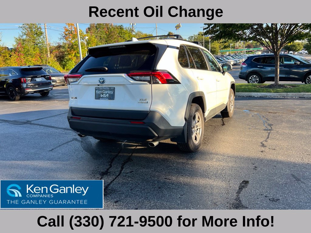 Used 2022 Toyota RAV4 XLE w/ Convenience Package AWD/4WD image 8