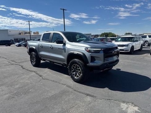 Used 2026 Chevrolet Colorado ZR2 w/ Technology Package AWD/4WD image 1