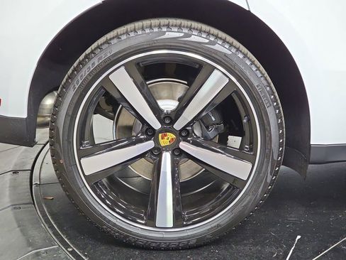 New 2026 Porsche Macan image 29