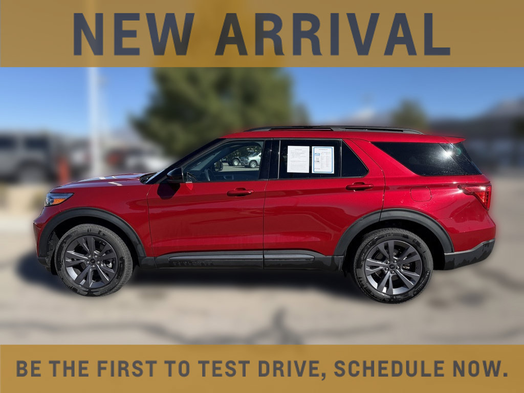 Used 2022 Ford Explorer XLT w/ Equipment Group 202A AWD/4WD image 2