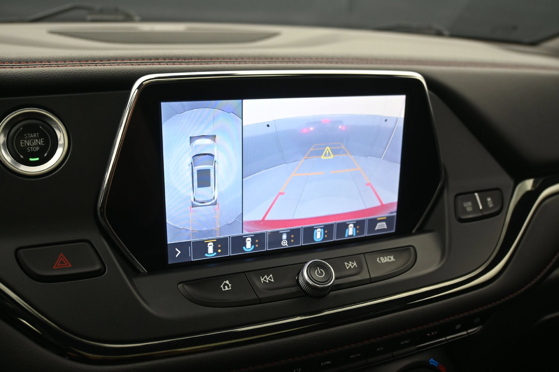 Used 2019 Chevrolet Blazer RS FWD image 23