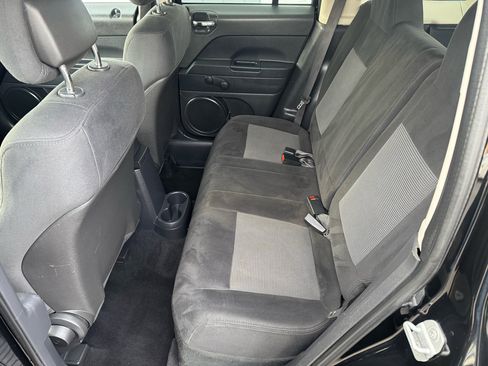 Used 2012 Jeep Patriot Sport image 9